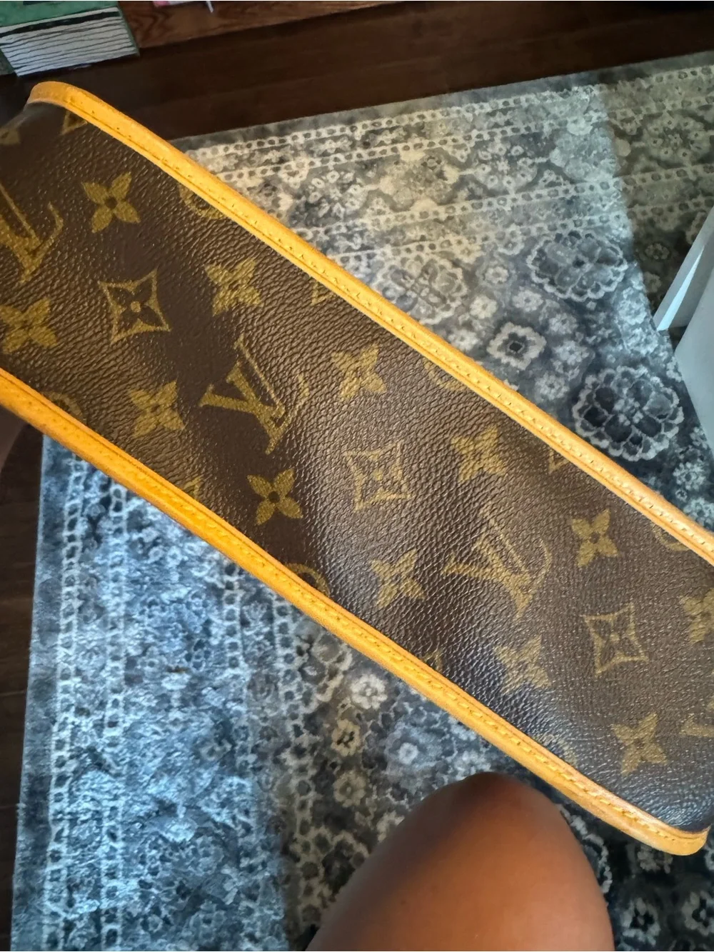 Louis Vuitton classic louis